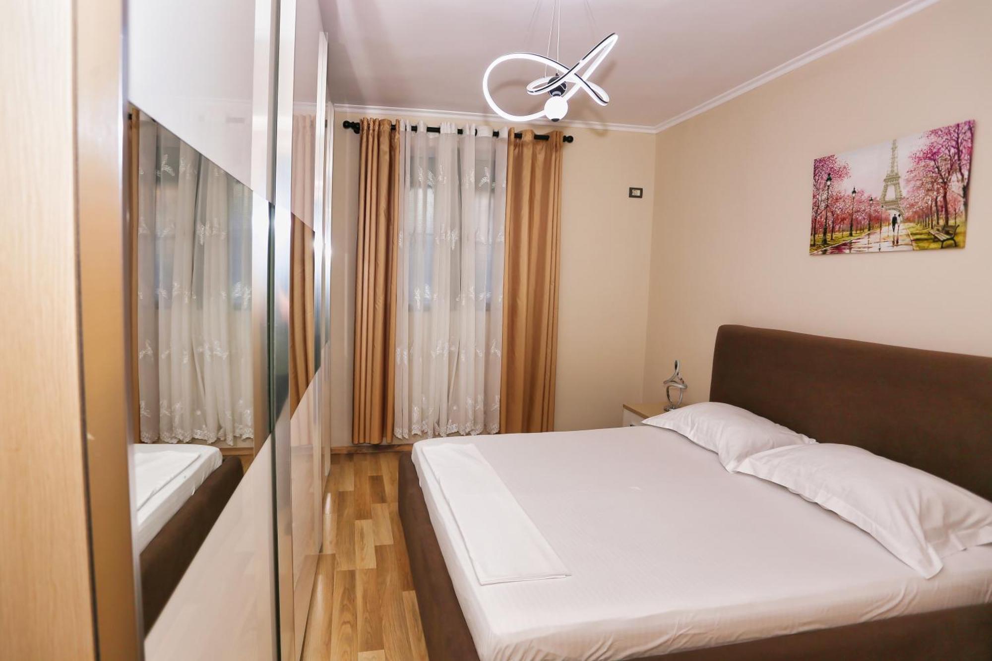 R&B City Center Apartment Τίρανα Εξωτερικό φωτογραφία