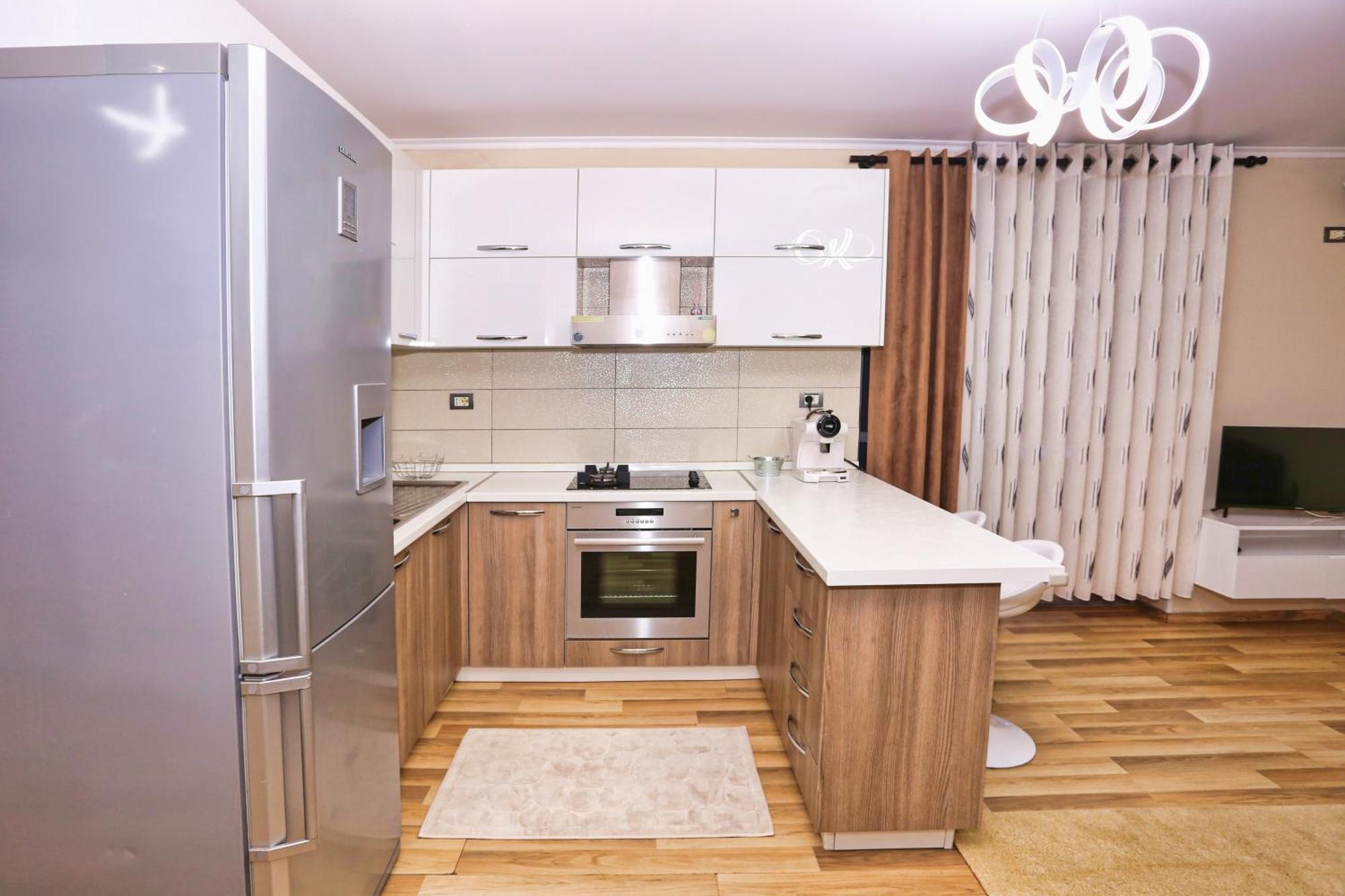R&B City Center Apartment Τίρανα Εξωτερικό φωτογραφία