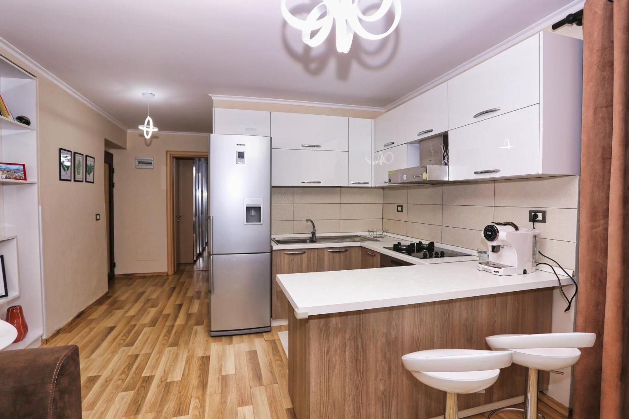 R&B City Center Apartment Τίρανα Εξωτερικό φωτογραφία